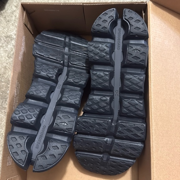 On Running cloudswift 3AD 8 - Picture 3 of 5